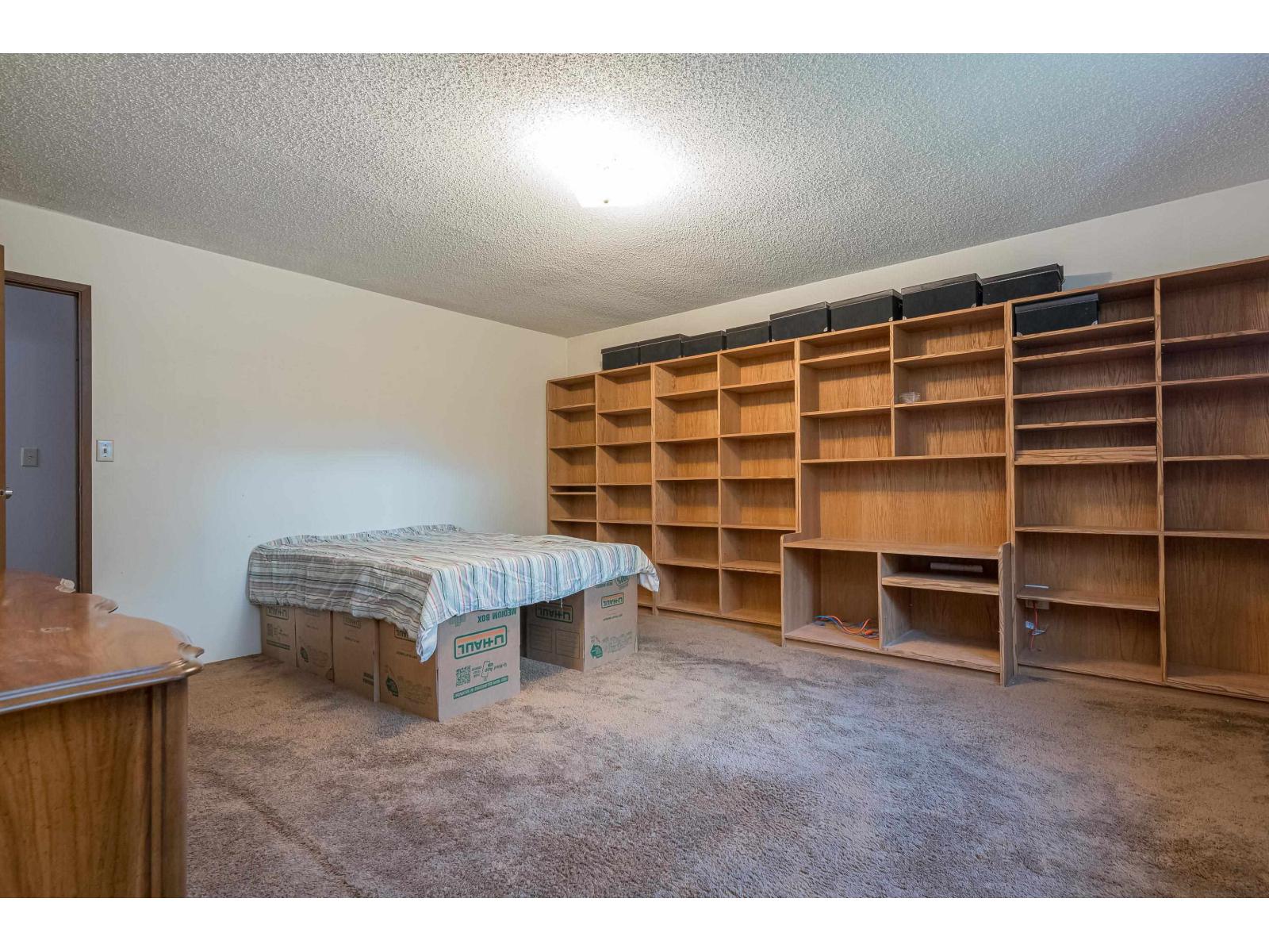 18270 58b Avenue, Surrey, British Columbia  V3S 5V9 - Photo 23 - R3071826