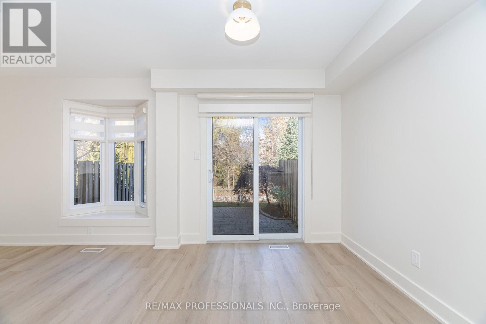 7 - 3115 New Street, Burlington, Ontario  L7N 3T4 - Photo 17 - W12587068