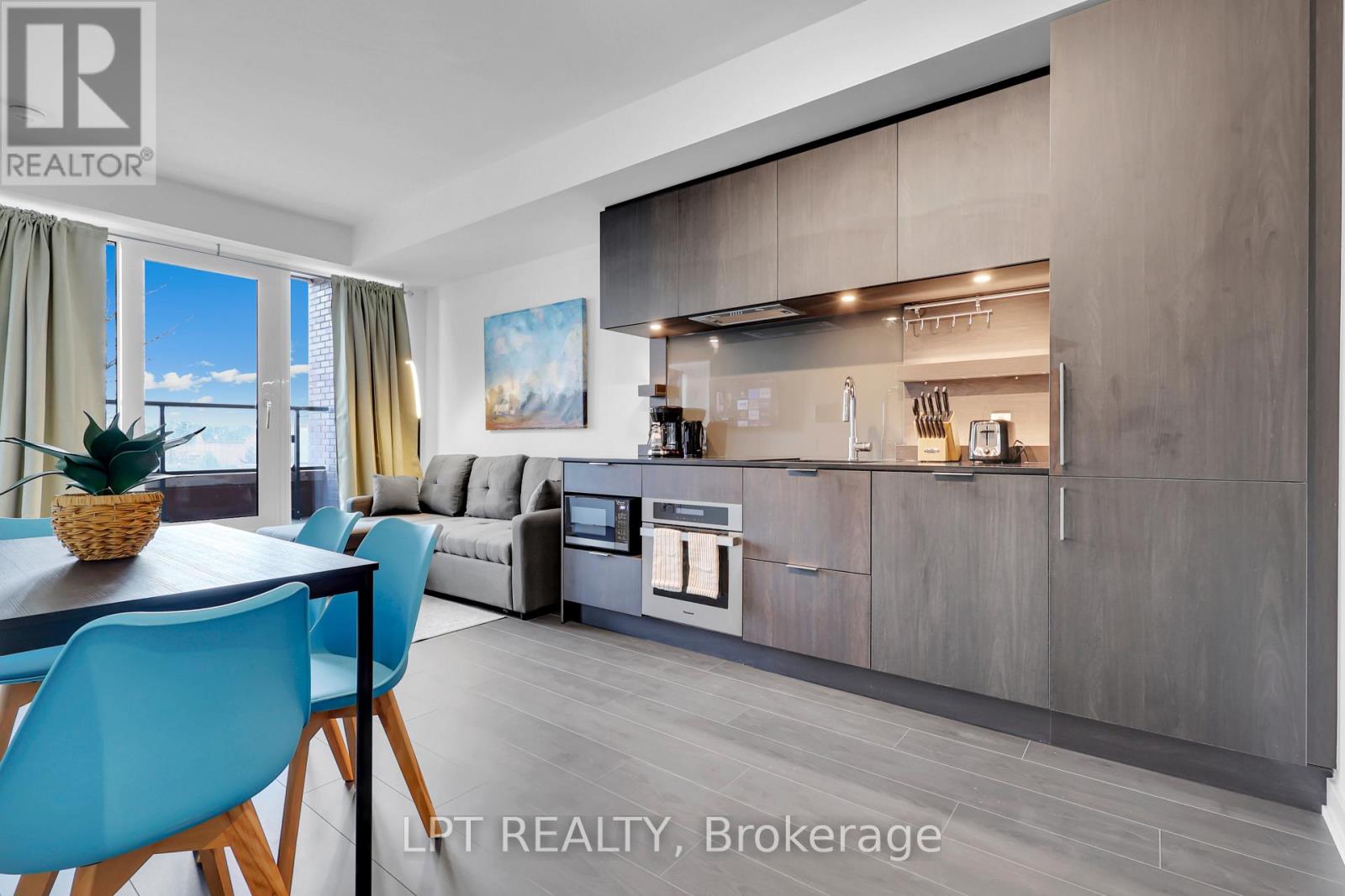 223 - 28 ANN STREET, Mississauga, Ontario