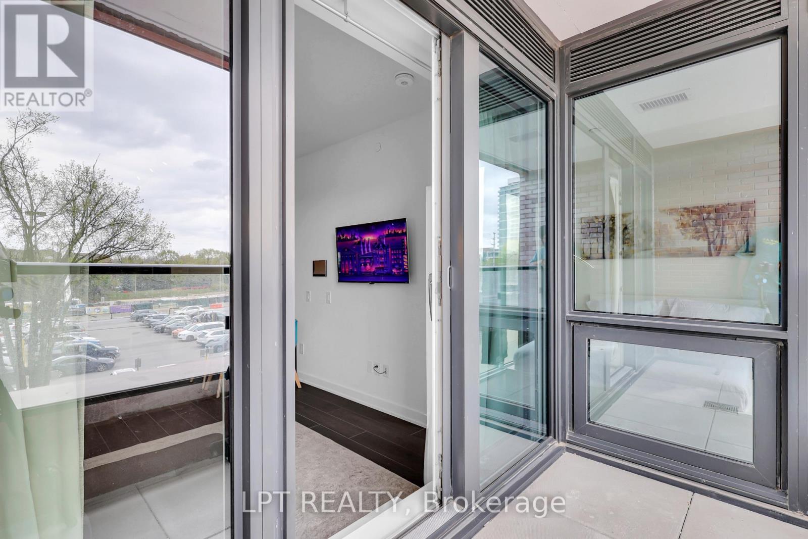 223 - 28 Ann Street, Mississauga, Ontario  L5G 0E1 - Photo 9 - W12598528