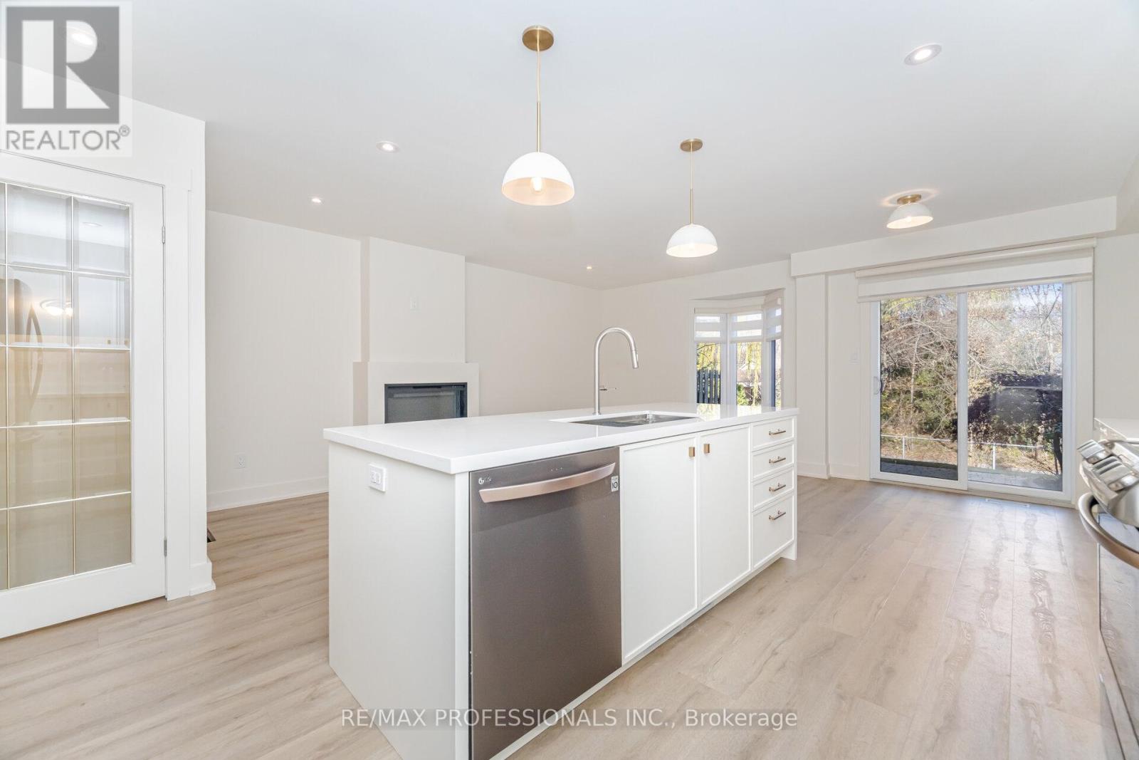 7 - 3115 New Street, Burlington, Ontario  L7N 3T4 - Photo 15 - W12587068