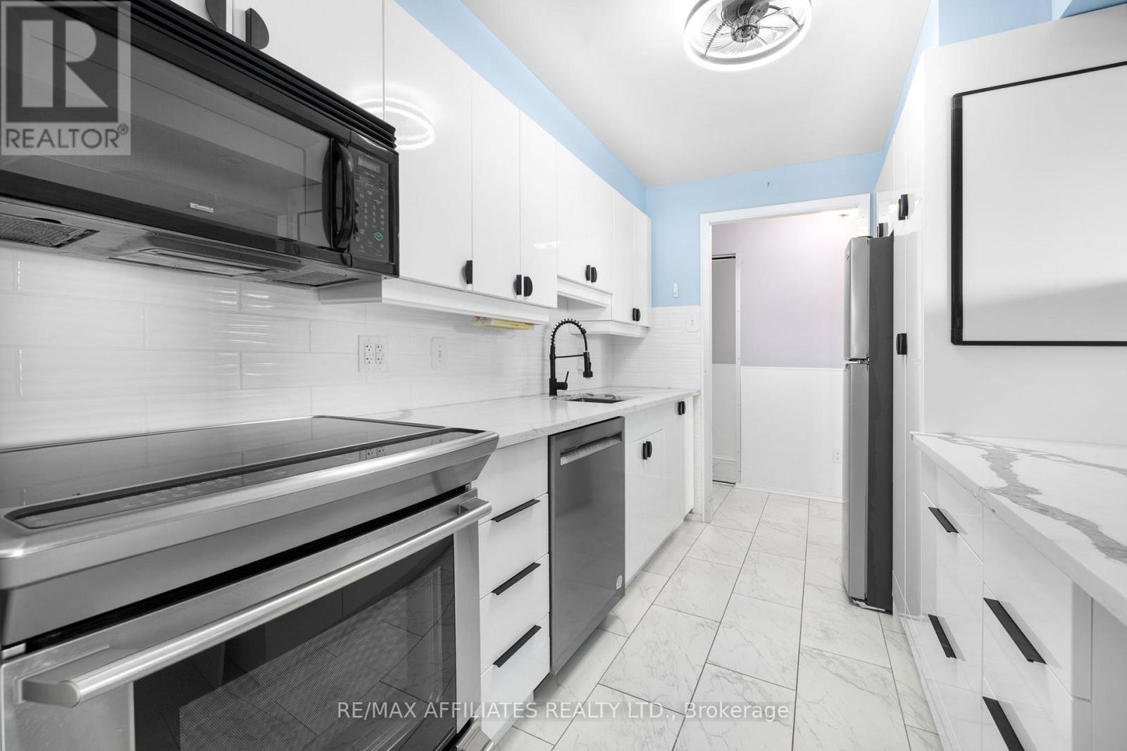 1025 Richmond Rd  #2305 Road, Ottawa, Ontario  K2B 8G8 - Photo 12 - X12599464