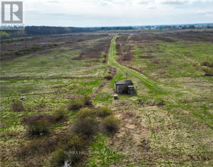 3310 Dunrobin Road, Ottawa, Ontario  K0A 1M0 - Photo 3 - X12599480