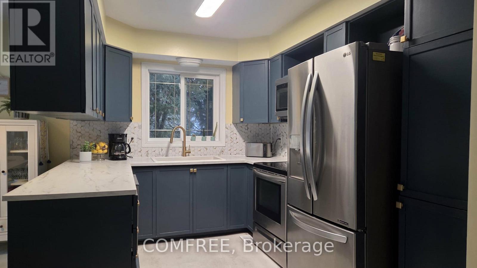 48 Tartan Drive, Ottawa, Ontario  K2J 2V5 - Photo 3 - X12486747