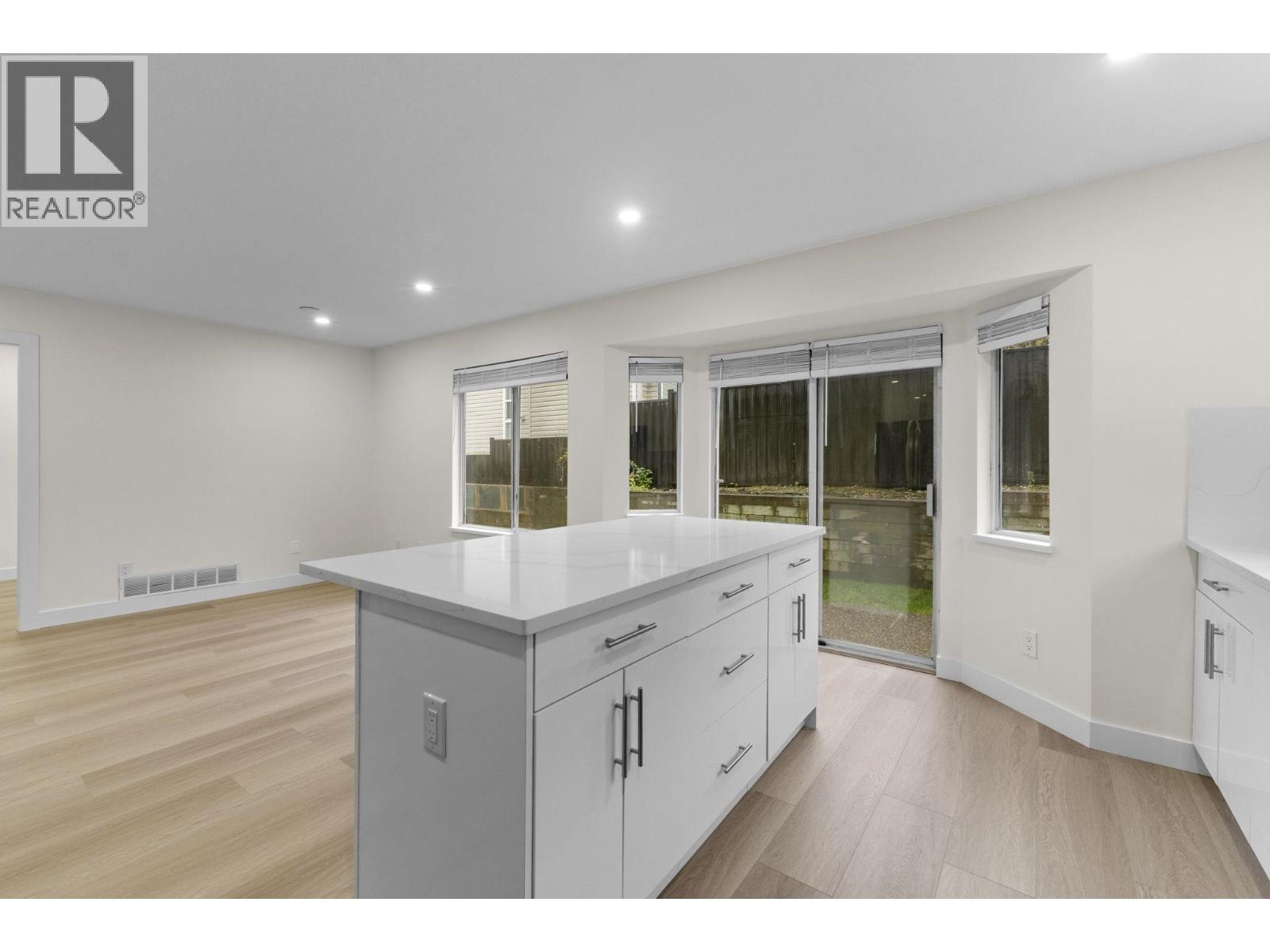 1252 Hudson Street, Coquitlam, British Columbia  V3B 6P8 - Photo 11 - R3071159