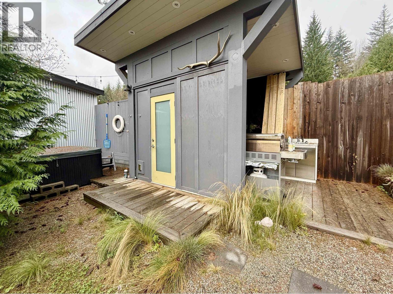 962 Cemetery Road, Gibsons, British Columbia  V0N 1V7 - Photo 31 - R3071025