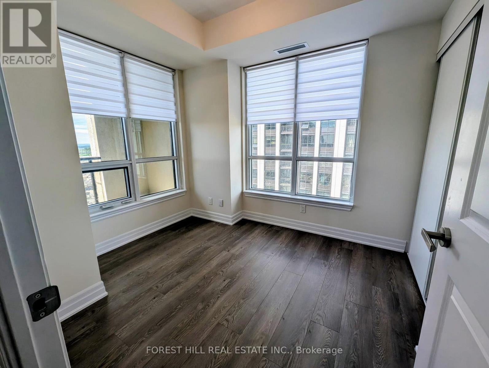 1909 - 9075 Jane Street, Vaughan, Ontario  L5K 0L7 - Photo 12 - N12599546