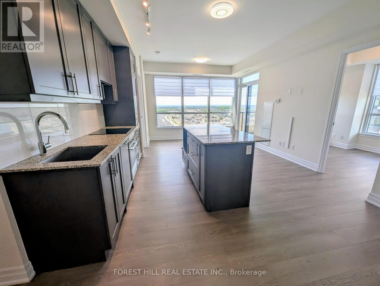 1909 - 9075 Jane Street, Vaughan, Ontario  L5K 0L7 - Photo 7 - N12599546