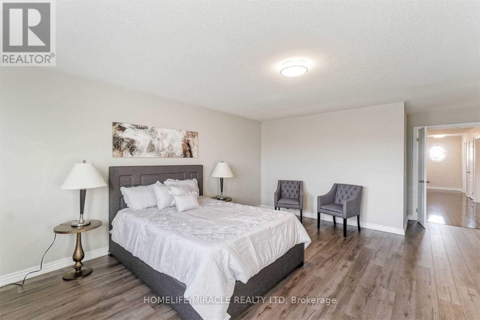 Upper - 766 Miltonbrook Crescent, Milton, Ontario  L9T 8N3 - Photo 16 - W12599462