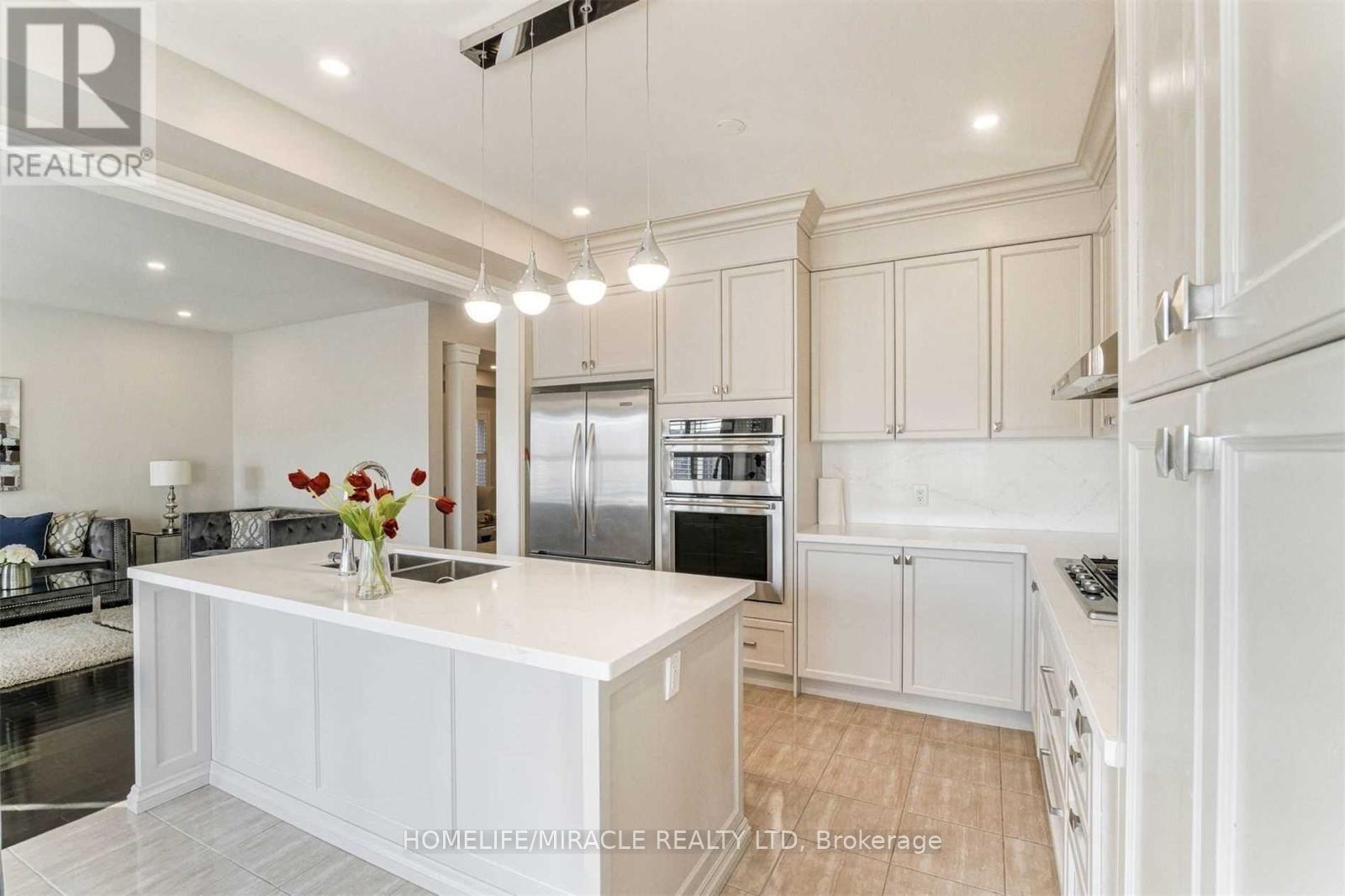 Upper - 766 Miltonbrook Crescent, Milton, Ontario  L9T 8N3 - Photo 4 - W12599462