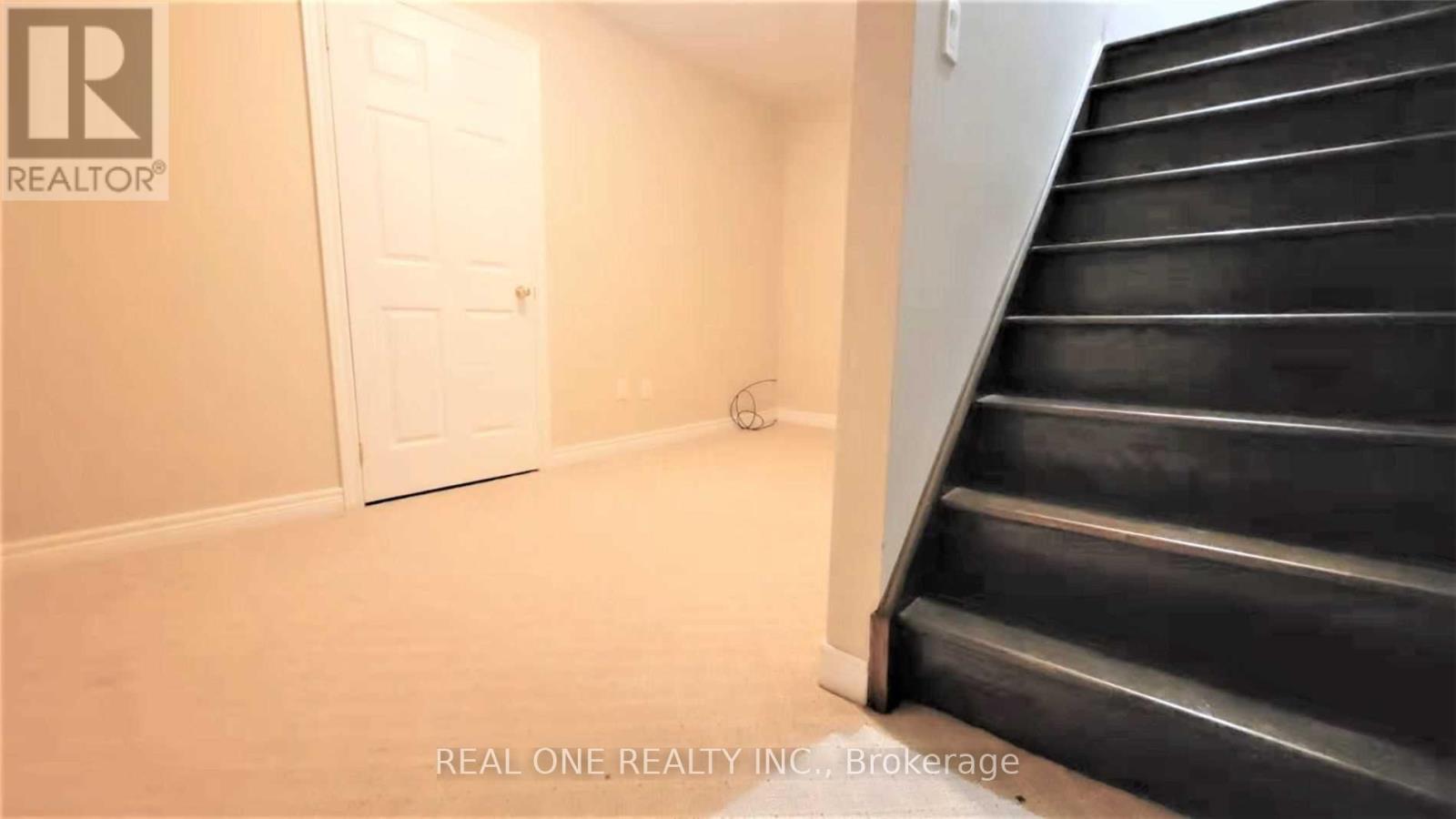 2495 Felhaber Crescent, Oakville, Ontario  L6H 7R8 - Photo 19 - W12599466