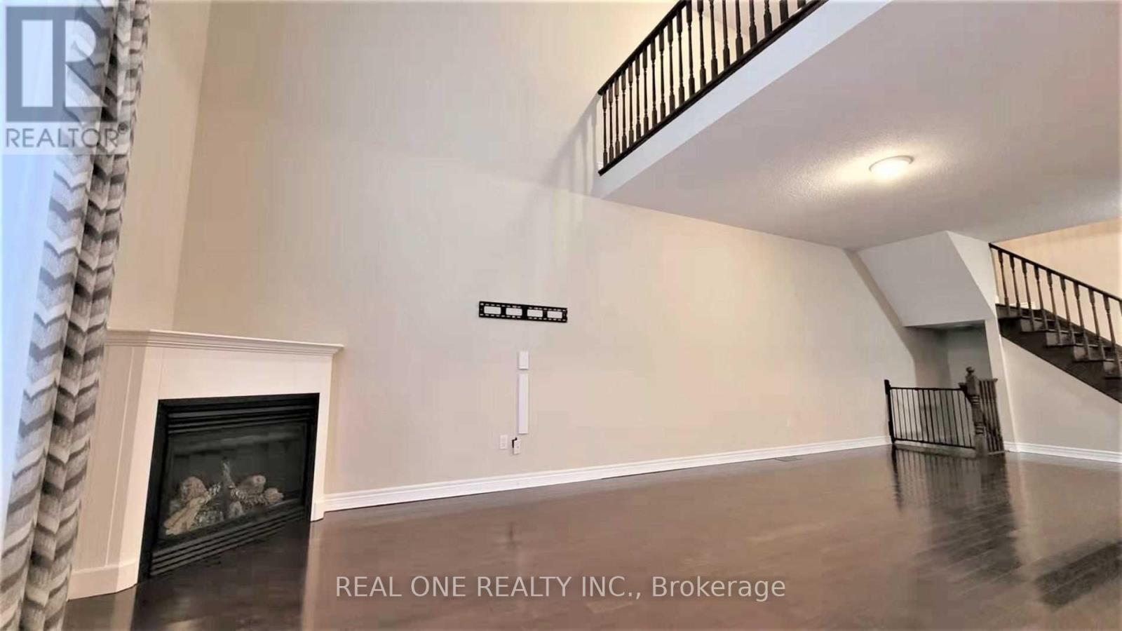 2495 Felhaber Crescent, Oakville, Ontario  L6H 7R8 - Photo 4 - W12599466