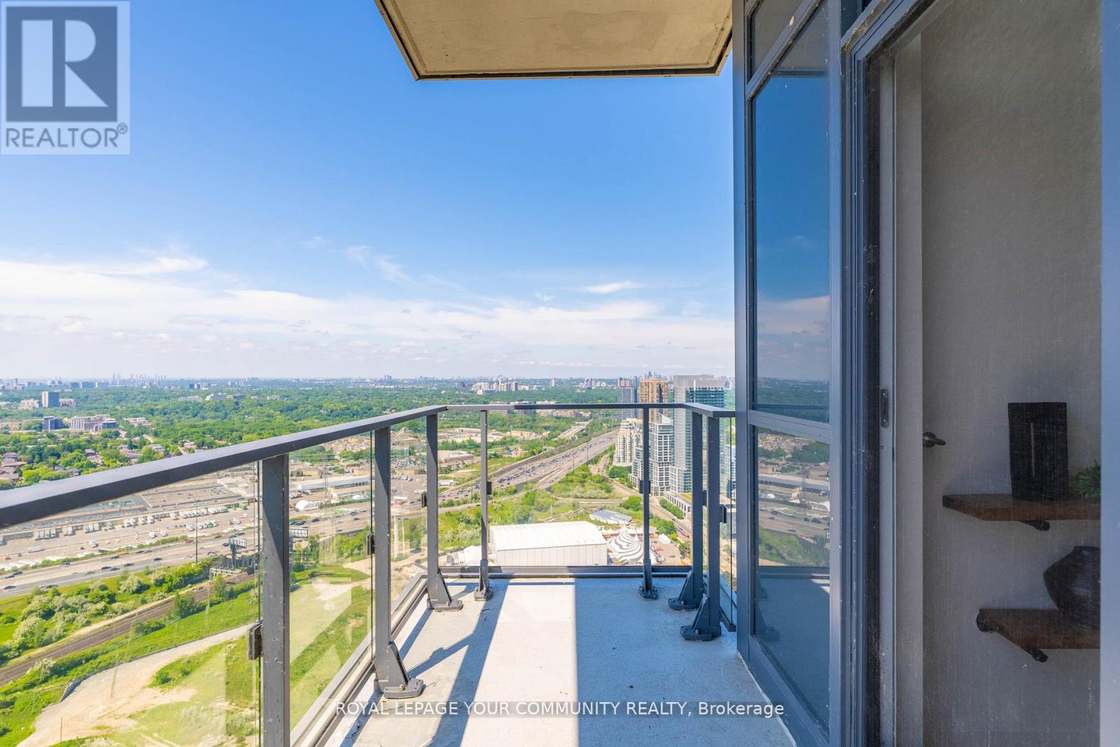 Lp04 - 2220 Lakeshore Boulevard W, Toronto, Ontario  M8V 0C1 - Photo 20 - W12599482