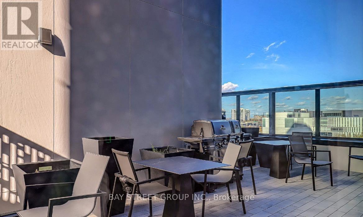 2705 - 395 Square One Drive, Mississauga, Ontario  L5B 0P6 - Photo 30 - W12599486