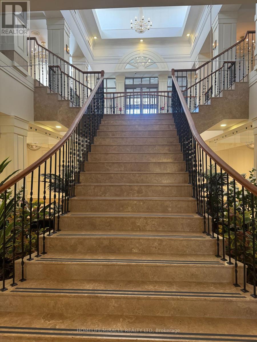 1624 - 700 Humberwood Boulevard, Toronto, Ontario  M9W 7J4 - Photo 6 - W12599500