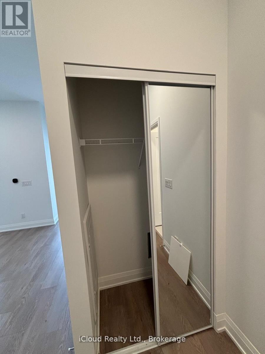 112 - 3250 Carding Mill Trail, Oakville, Ontario  L6M 1L3 - Photo 8 - W12599534