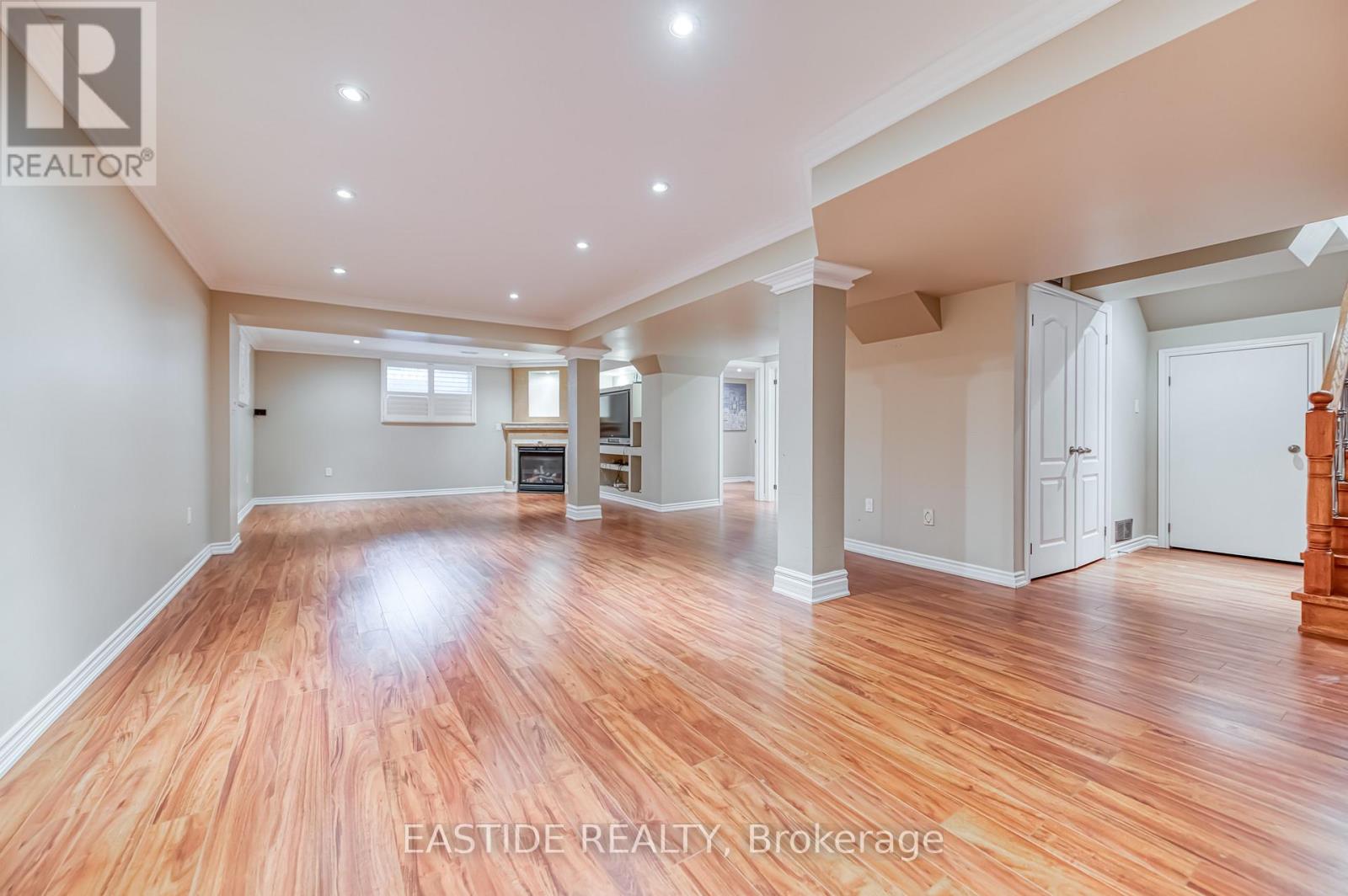 2422 Hertfordshire Way, Oakville, Ontario  L6H 7M5 - Photo 42 - W12599538