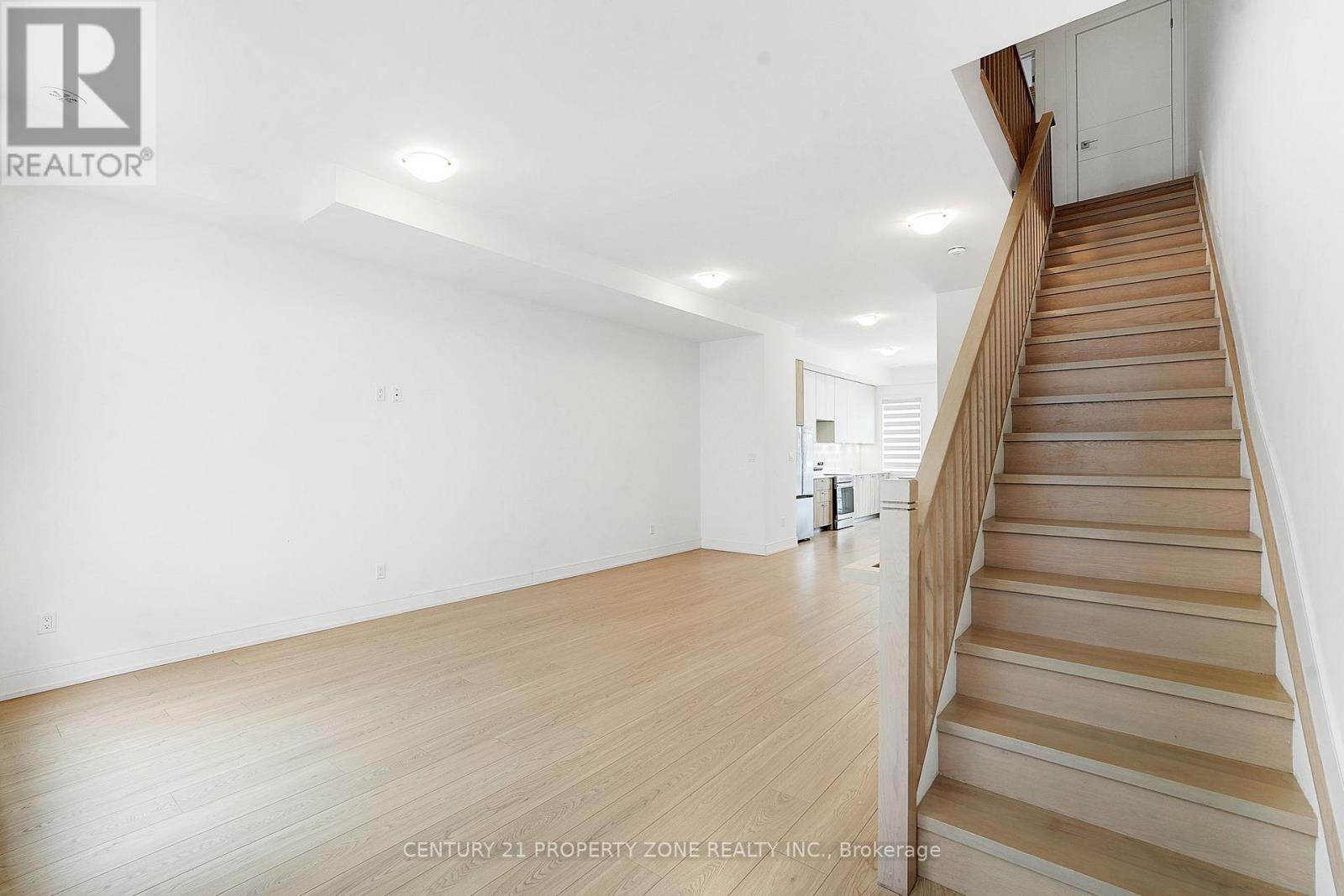 30 Desiree Place, Caledon, Ontario  L7E 2R7 - Photo 12 - W12599544