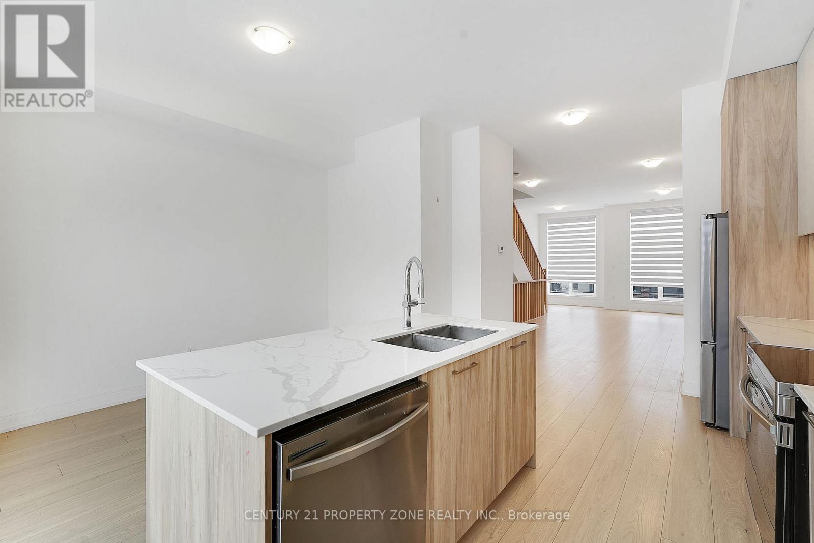 30 Desiree Place, Caledon, Ontario  L7E 2R7 - Photo 16 - W12599544