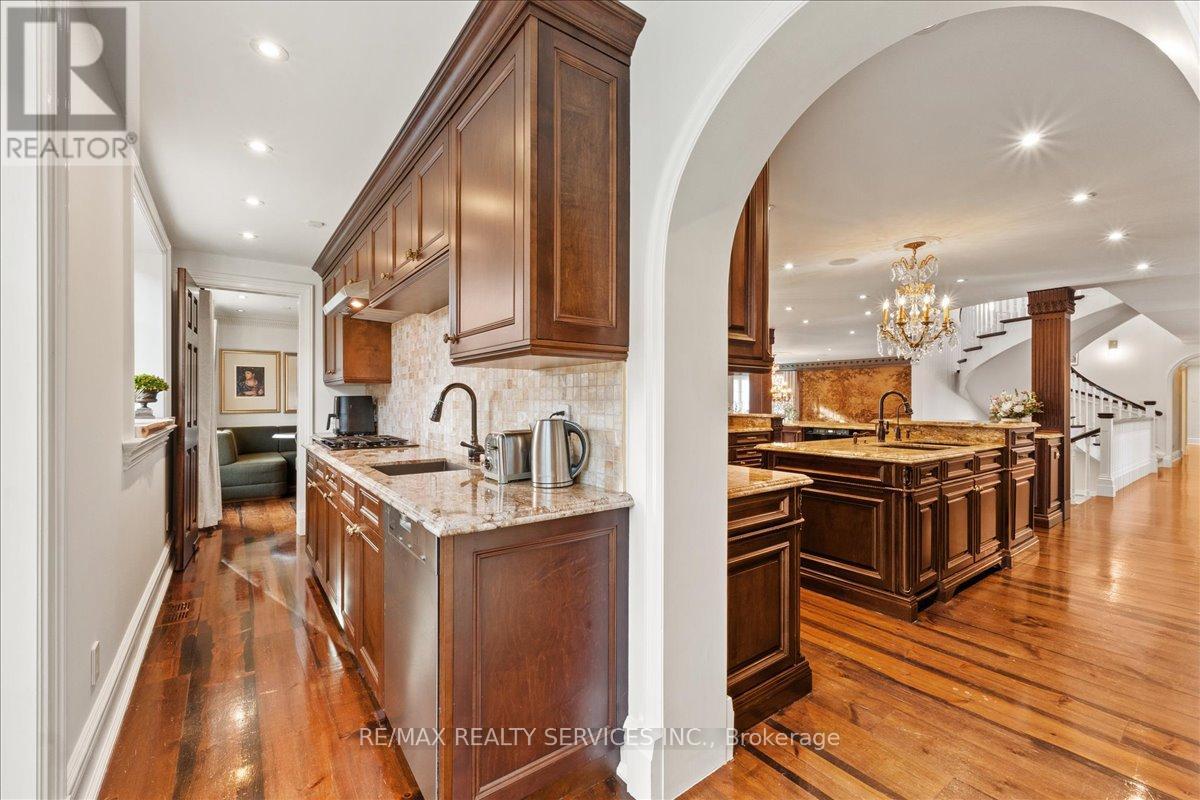 574 Conservation Drive, Brampton, Ontario L6Z 0B8 - Photo 8 - W12599550