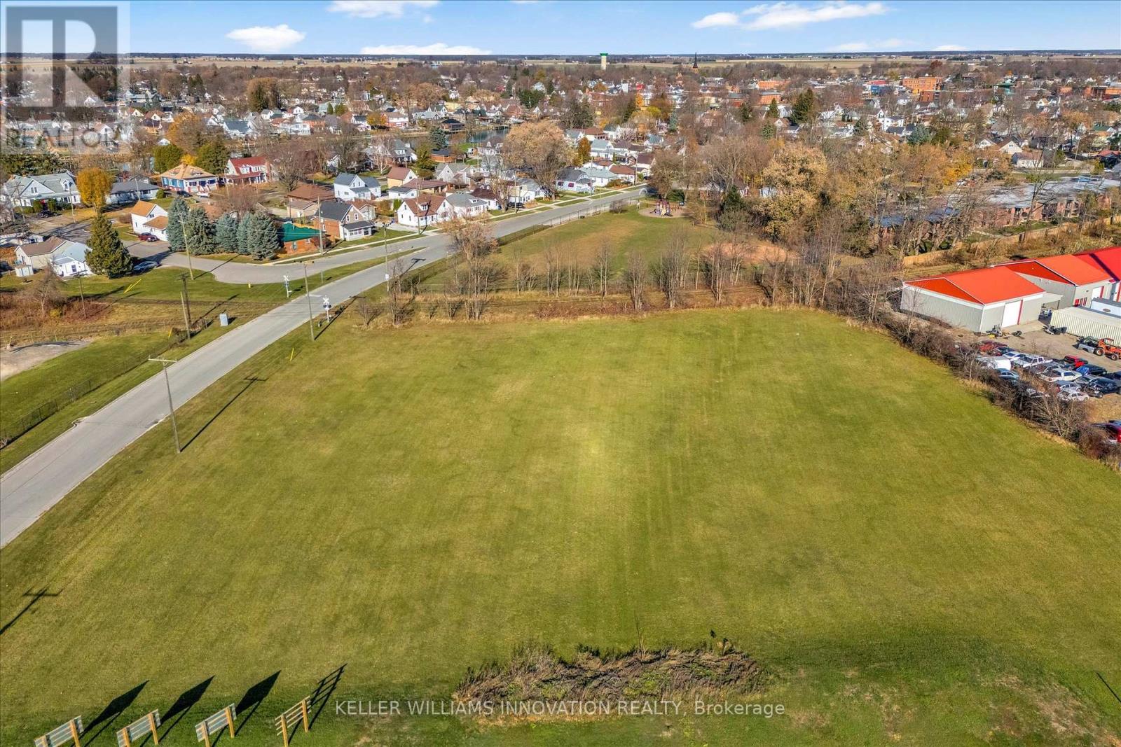 615 Gillard Street, Chatham-Kent, Ontario  N8A 4Z9 - Photo 2 - X12599514