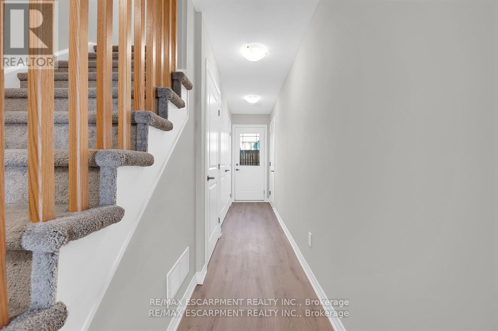 5 - 19 Picardy Drive, Hamilton, Ontario  L8J 0M7 - Photo 10 - X12599556