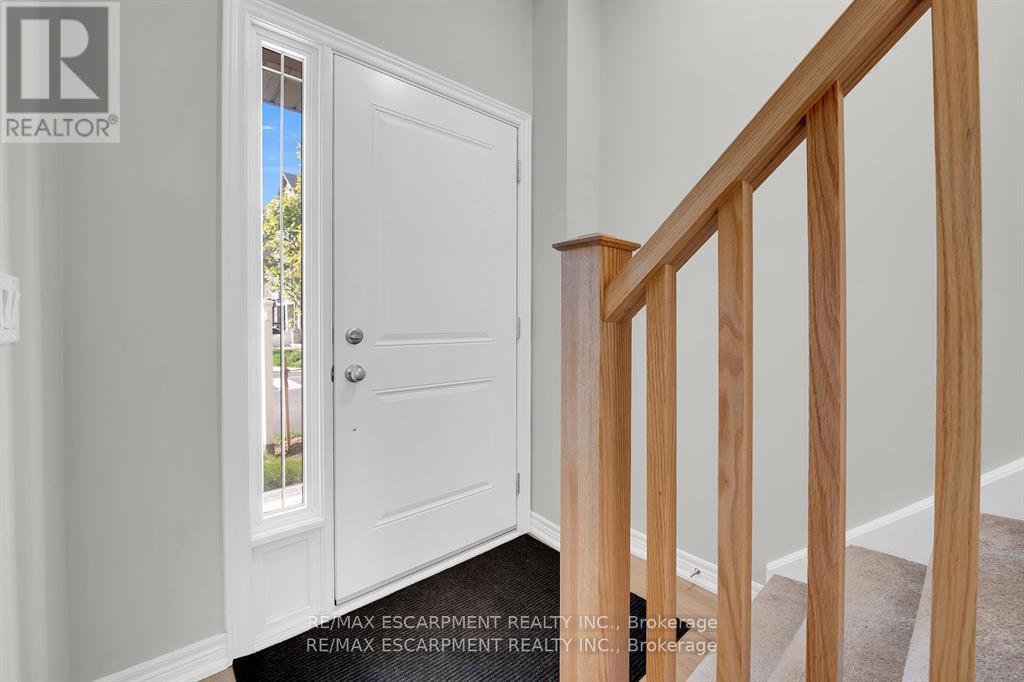 5 - 19 Picardy Drive, Hamilton, Ontario  L8J 0M7 - Photo 8 - X12599556