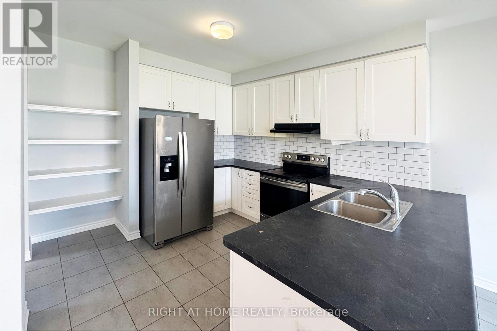 623 Perseus Avenue, Ottawa, Ontario  K2J 6S7 - Photo 10 - X12599578