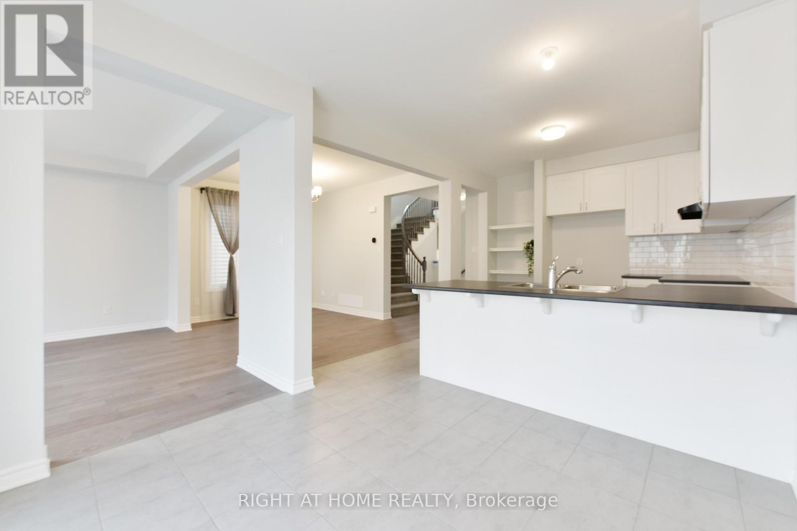 623 Perseus Avenue, Ottawa, Ontario  K2J 6S7 - Photo 9 - X12599578