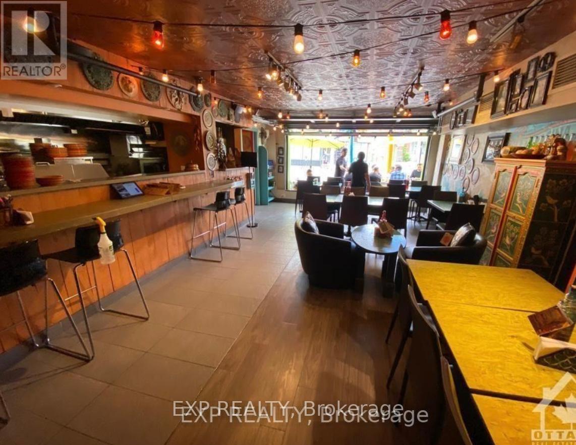 1079 Wellington Street W, Ottawa, Ontario K1Y 2Y2 - Photo 2 - X12599586