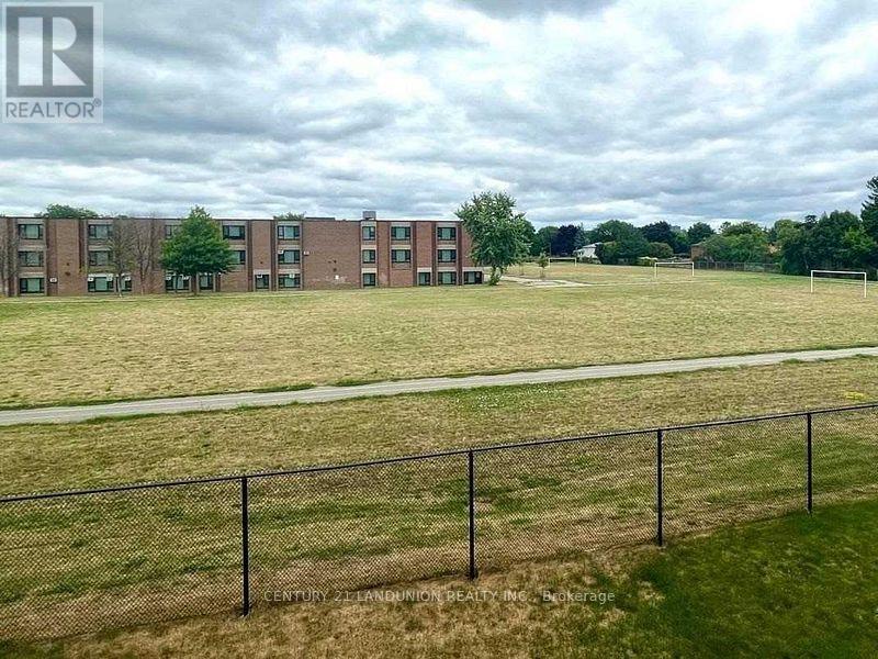 #2 - 75 William Durie Way, Toronto, Ontario M2R 2N2 - Photo 22 - C12572026