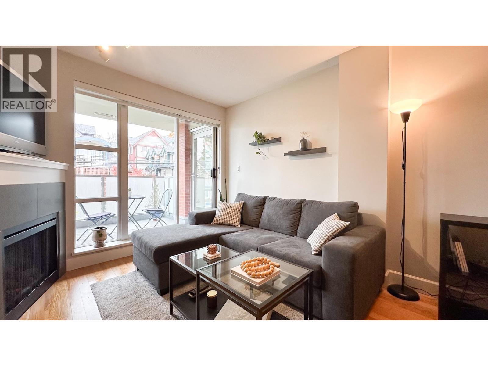 411 3811 Hastings Street, Burnaby, British Columbia  V5C 6V2 - Photo 5 - R3071984