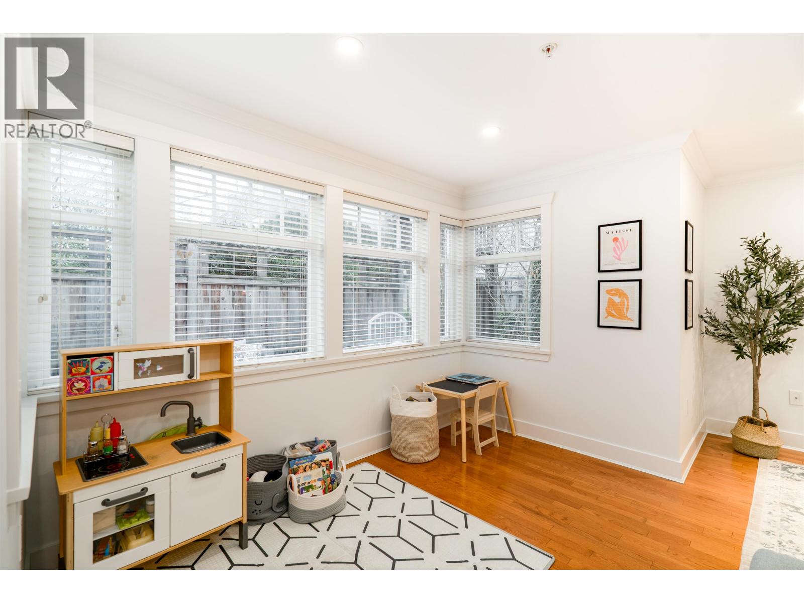 2460 Sasamat Street, Vancouver, British Columbia  V6R 4S8 - Photo 8 - R3071993