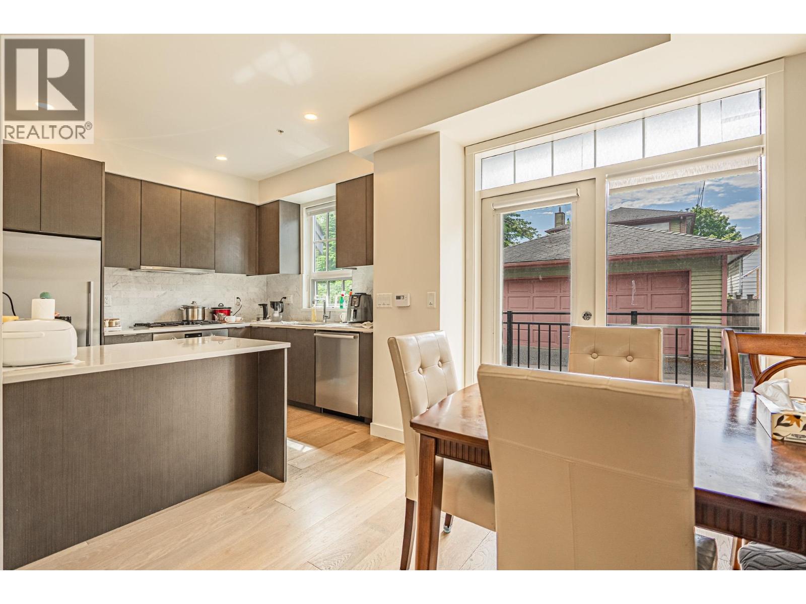 7903 Oak Street, Vancouver, British Columbia  V6P 4A6 - Photo 4 - R3072010