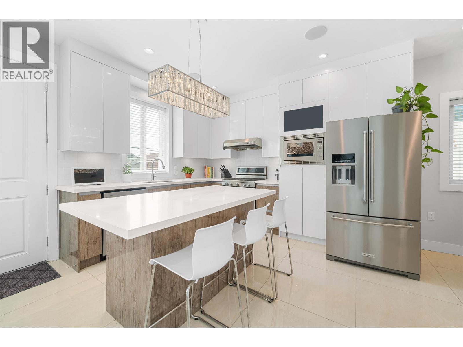 3448 Pandora Street, Vancouver, British Columbia V5K 1W8 - Photo 1 - R3042685