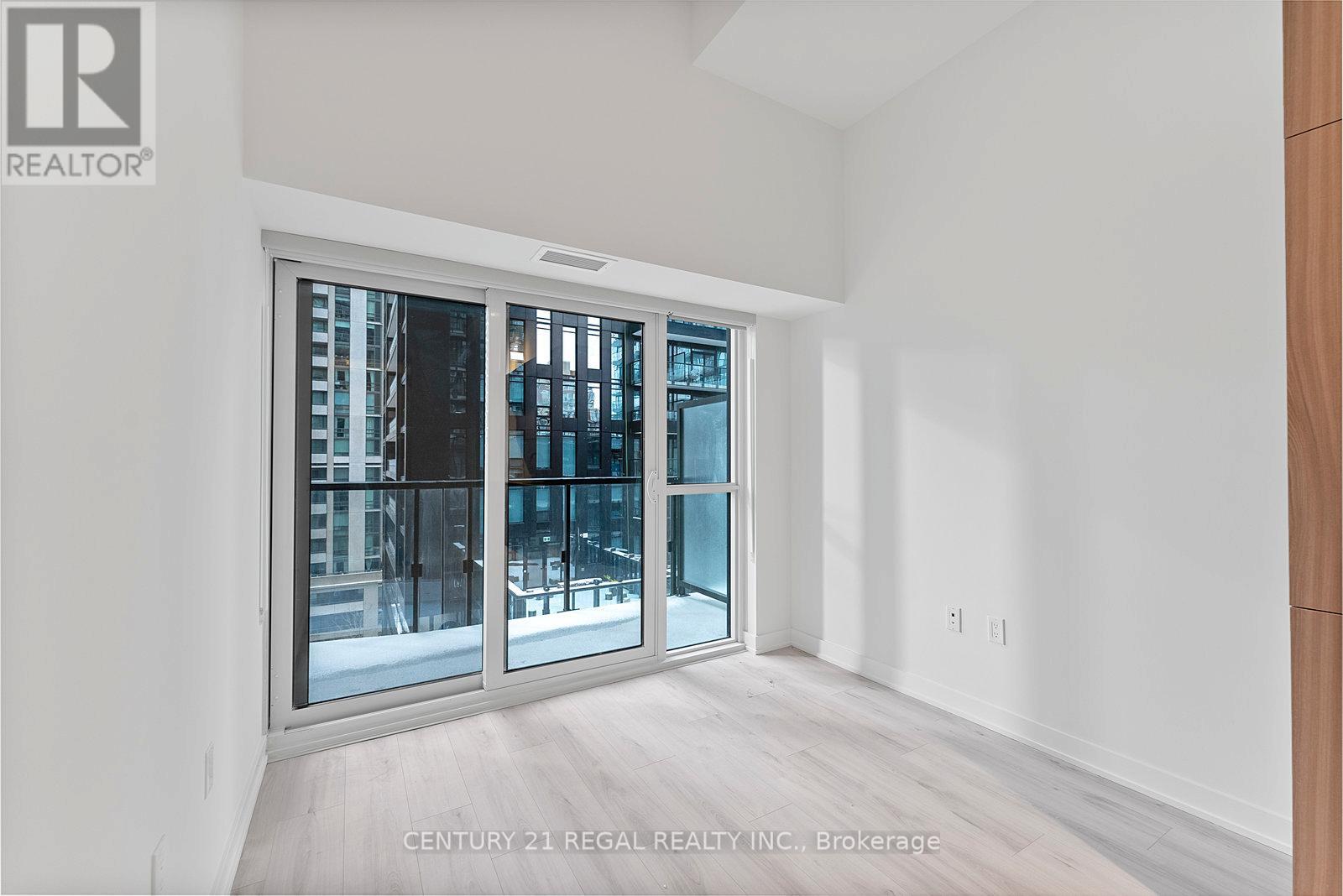 1303 - 110 Broadway Avenue, Toronto, Ontario  M4P 1V7 - Photo 4 - C12599572