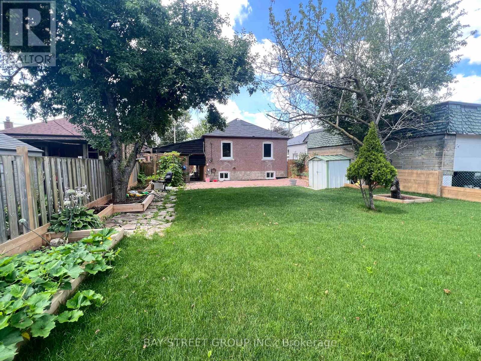 Bsmt - 1347 Victoria Park Avenue, Toronto, Ontario  M4B 2L5 - Photo 20 - E12599598