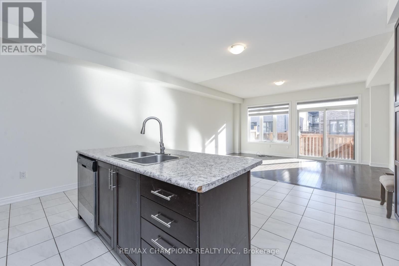 121 Adventura Road, Brampton, Ontario  L7A 0B7 - Photo 19 - W12598638