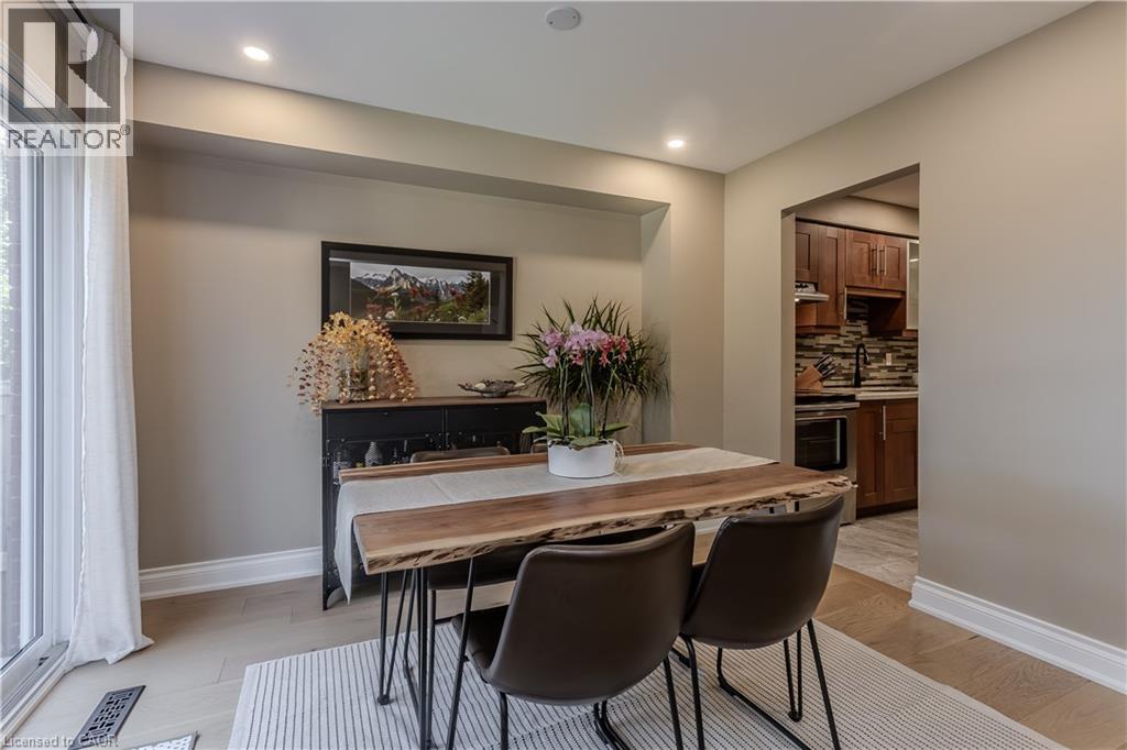 1415 Hazelton Boulevard Unit# 23, Burlington, Ontario  L7P 4W6 - Photo 5 - 40791201