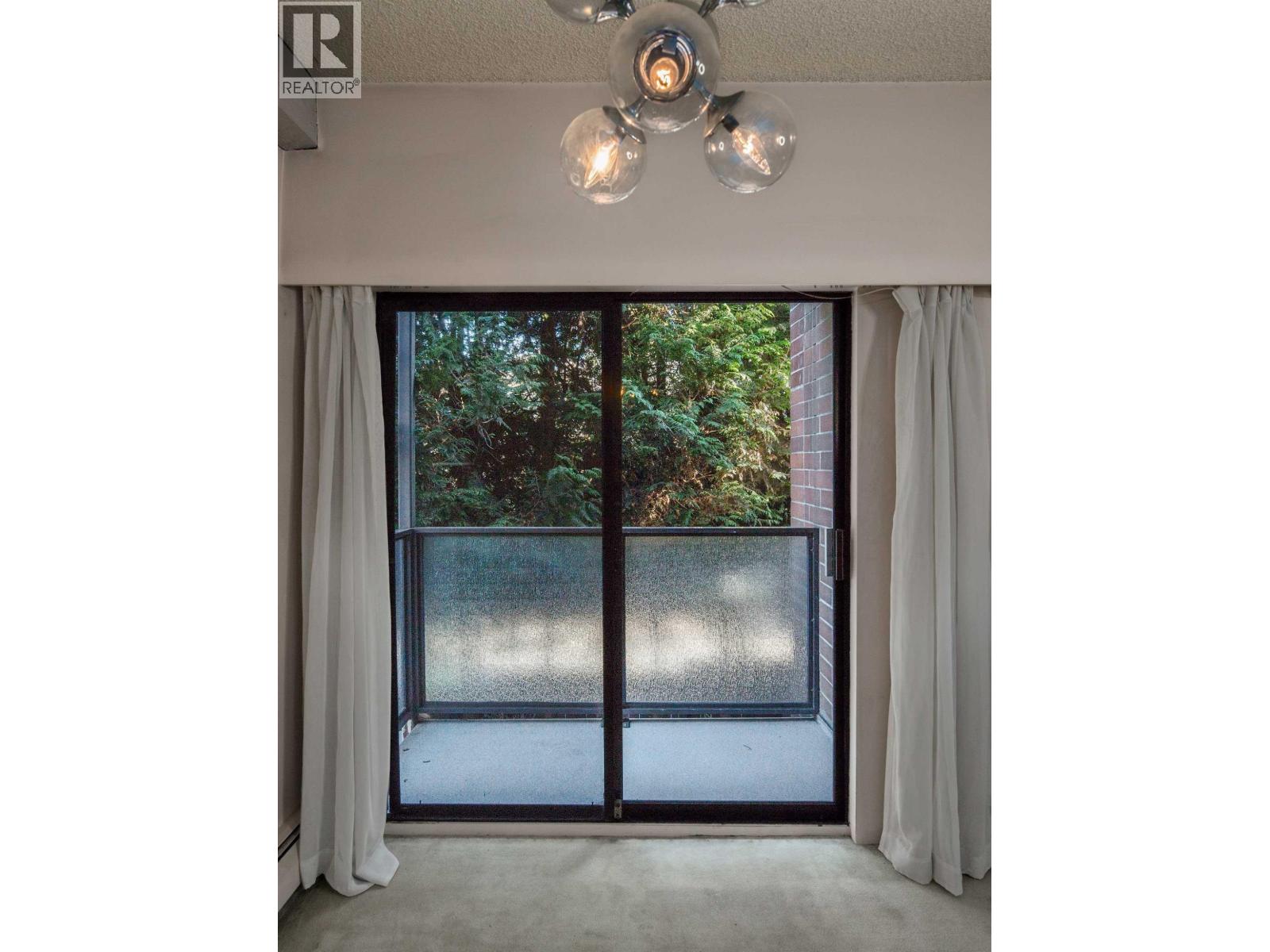 201 1535 Nelson Street, Vancouver, British Columbia  V6G 1M2 - Photo 17 - R3072016