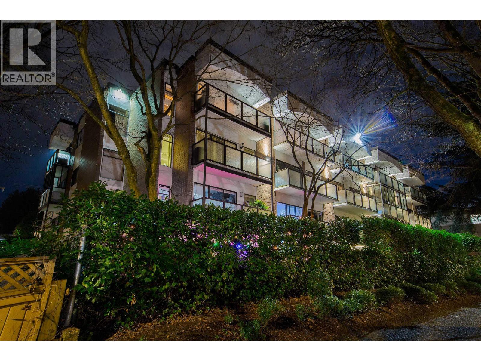 201 1535 Nelson Street, Vancouver, British Columbia  V6G 1M2 - Photo 1 - R3072016