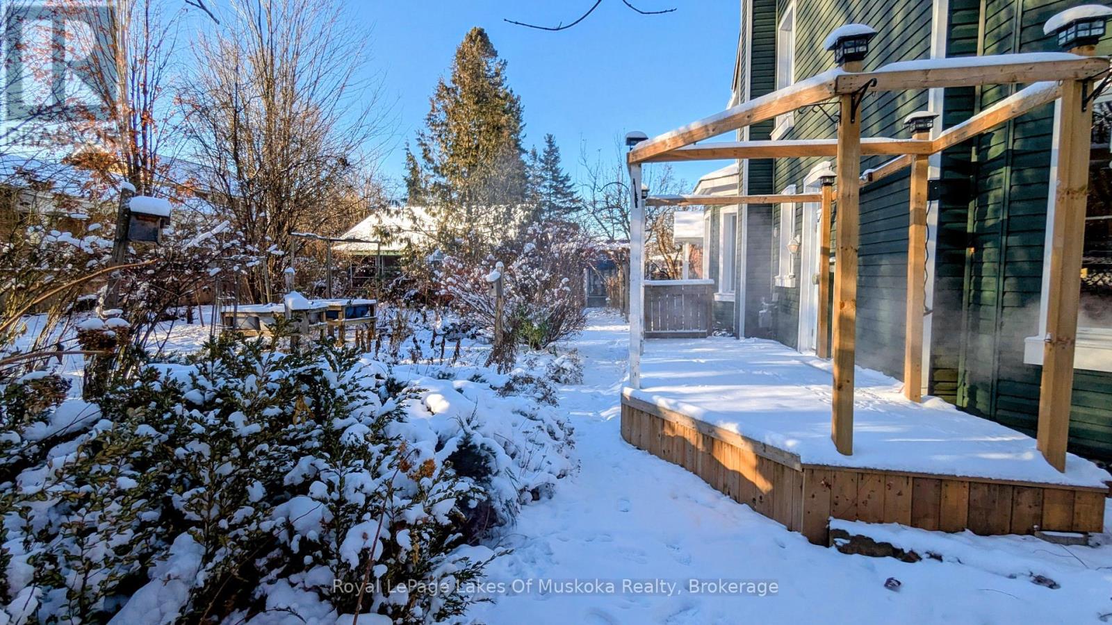 86 Quebec Street, Bracebridge, Ontario  P1L 2A4 - Photo 4 - X12492138