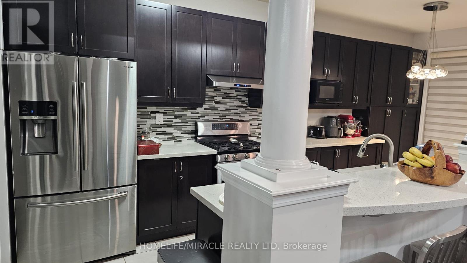 35 Stedford Crescent, Brampton, Ontario  L7A 4P5 - Photo 7 - W12599562