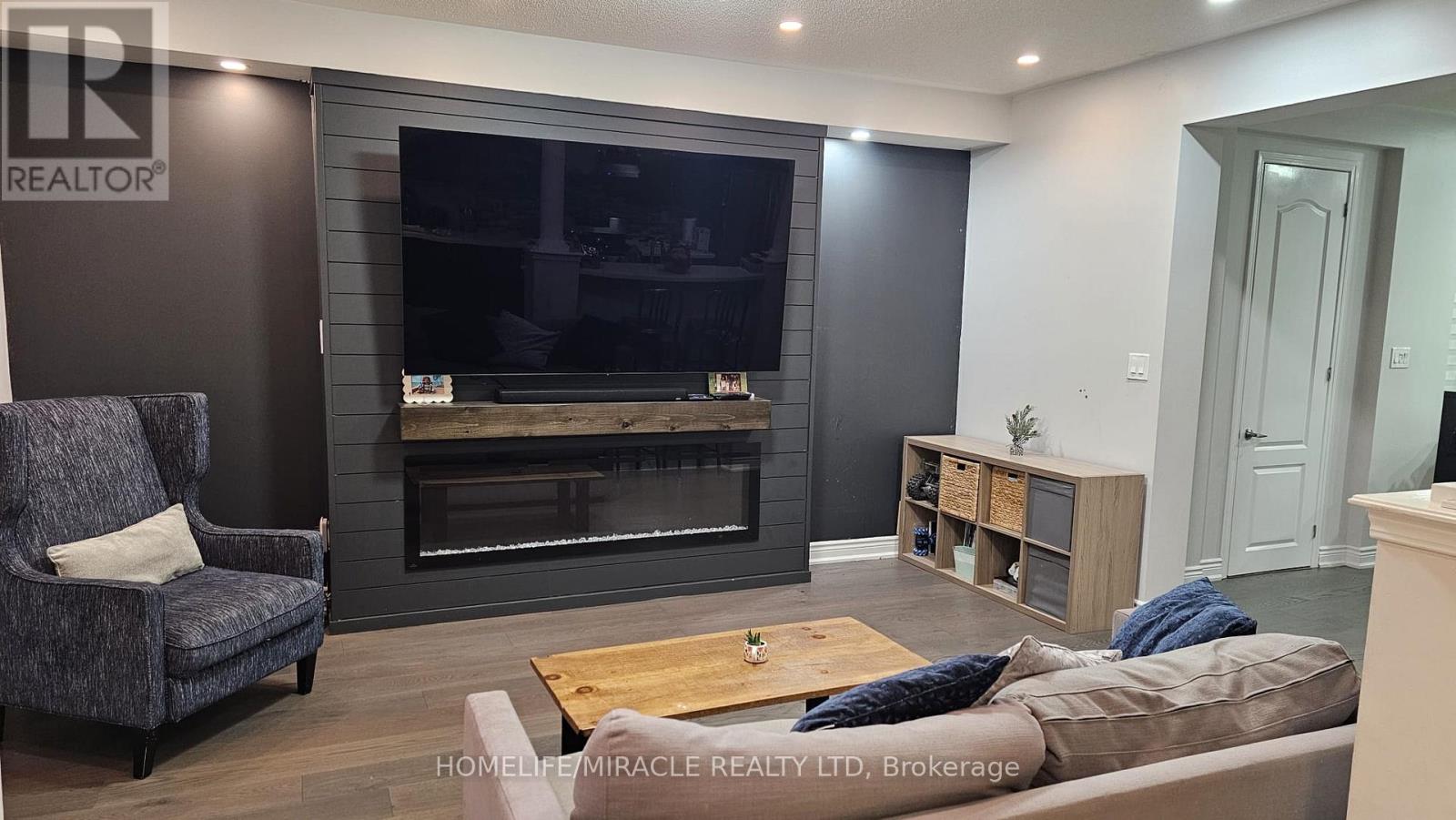 35 Stedford Crescent, Brampton, Ontario  L7A 4P5 - Photo 9 - W12599562