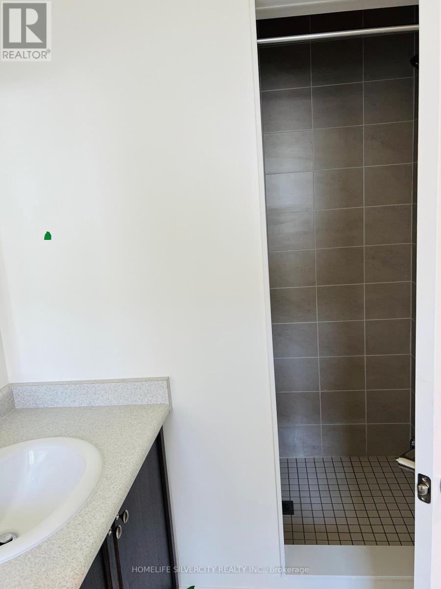 7 Sail Road, Brampton, Ontario  L7A 4W6 - Photo 12 - W12599570