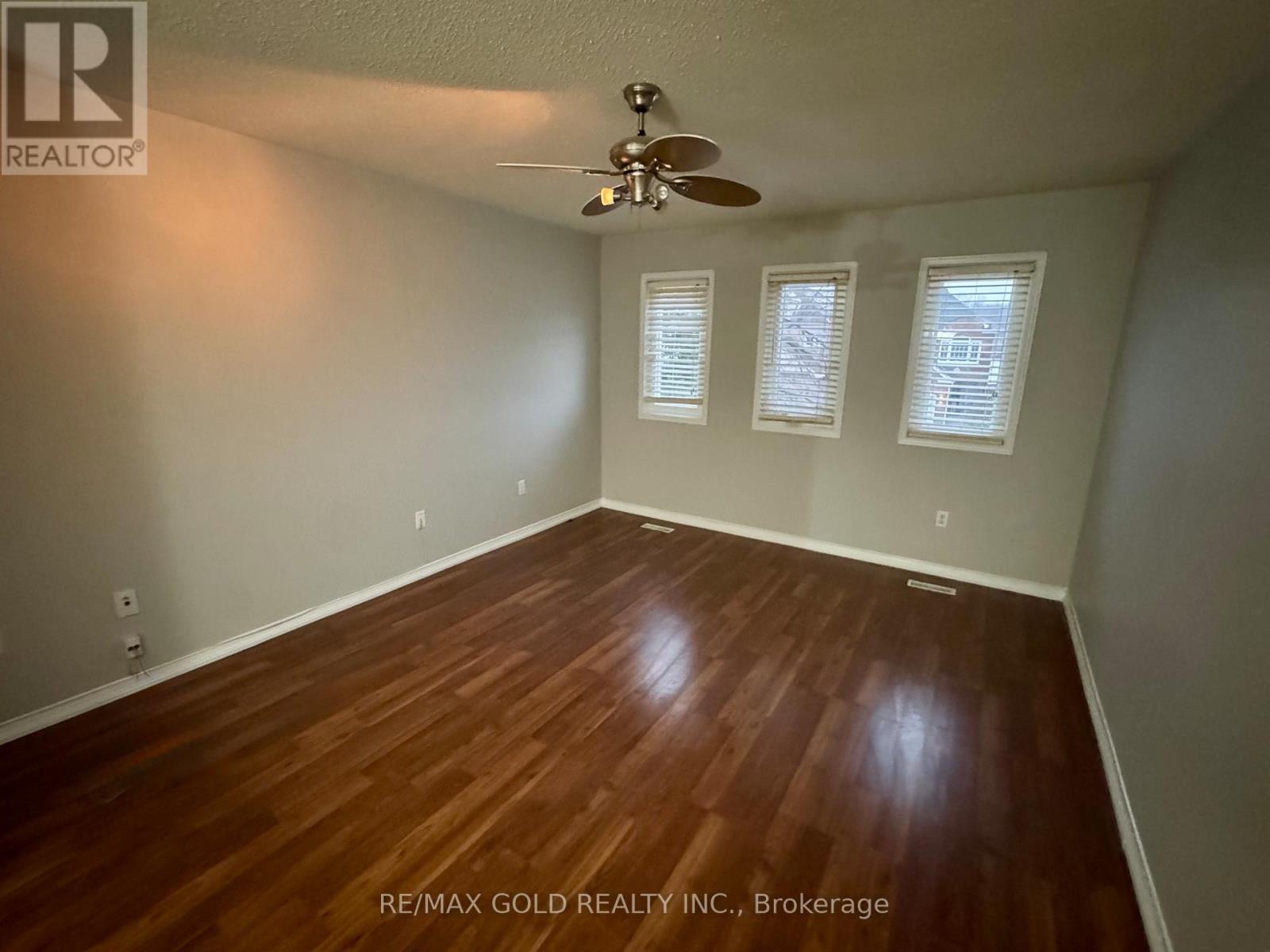 9 Upwood Place, Brampton, Ontario  L6R 1T3 - Photo 12 - W12599592