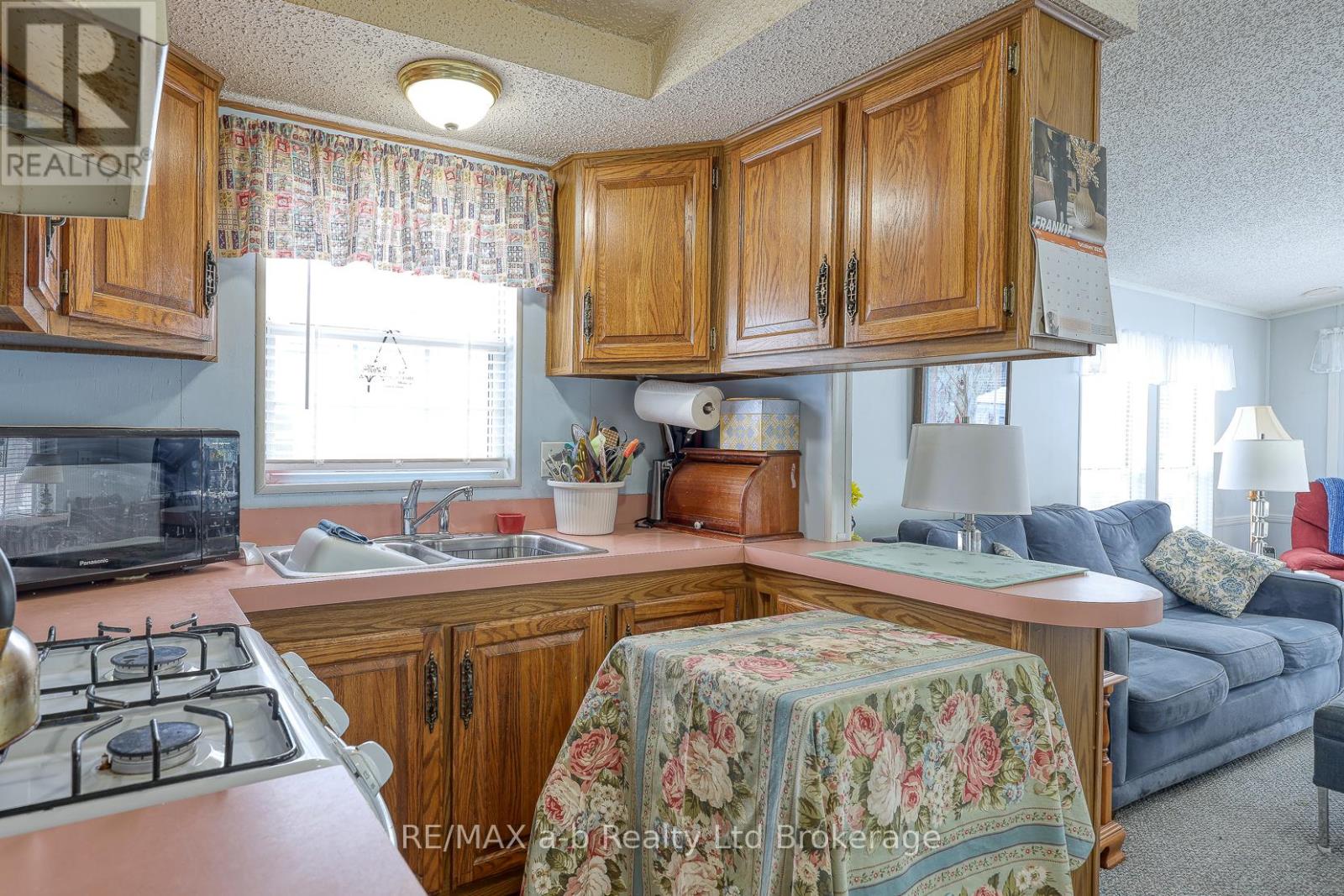 33 Linda Lane - 592968 County Road 13 Road, Norwich, Ontario  N0J 1P0 - Photo 11 - X12599634