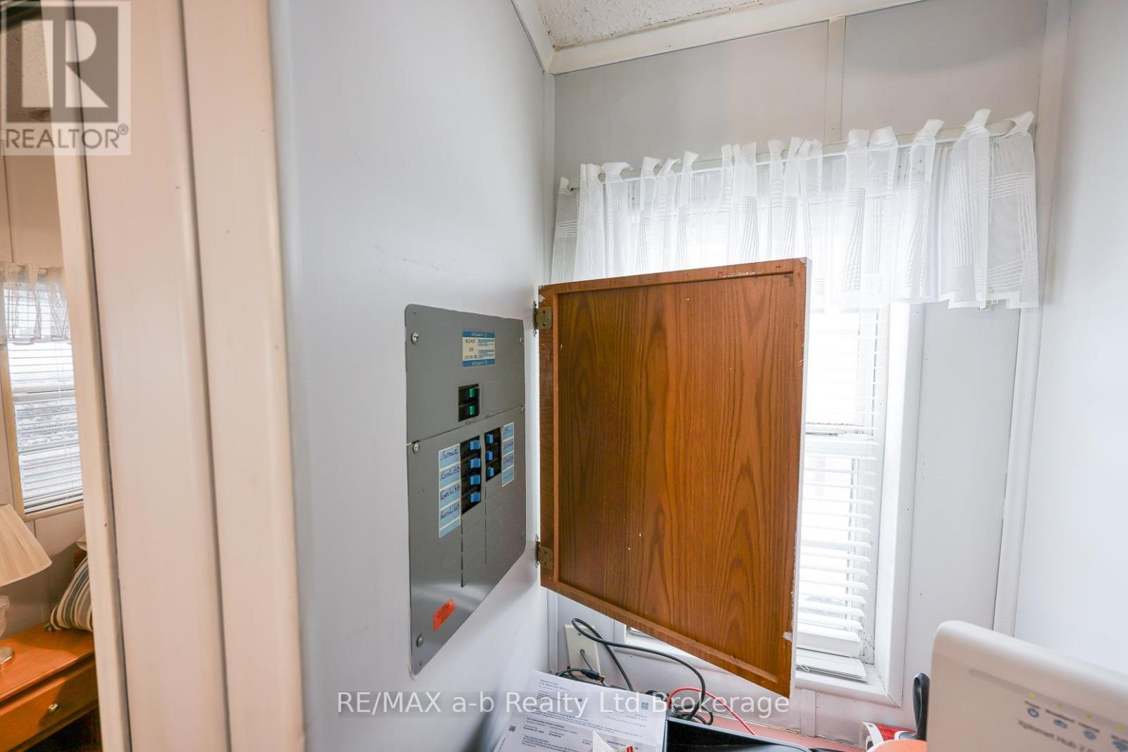 33 Linda Lane - 592968 County Road 13 Road, Norwich, Ontario  N0J 1P0 - Photo 15 - X12599634