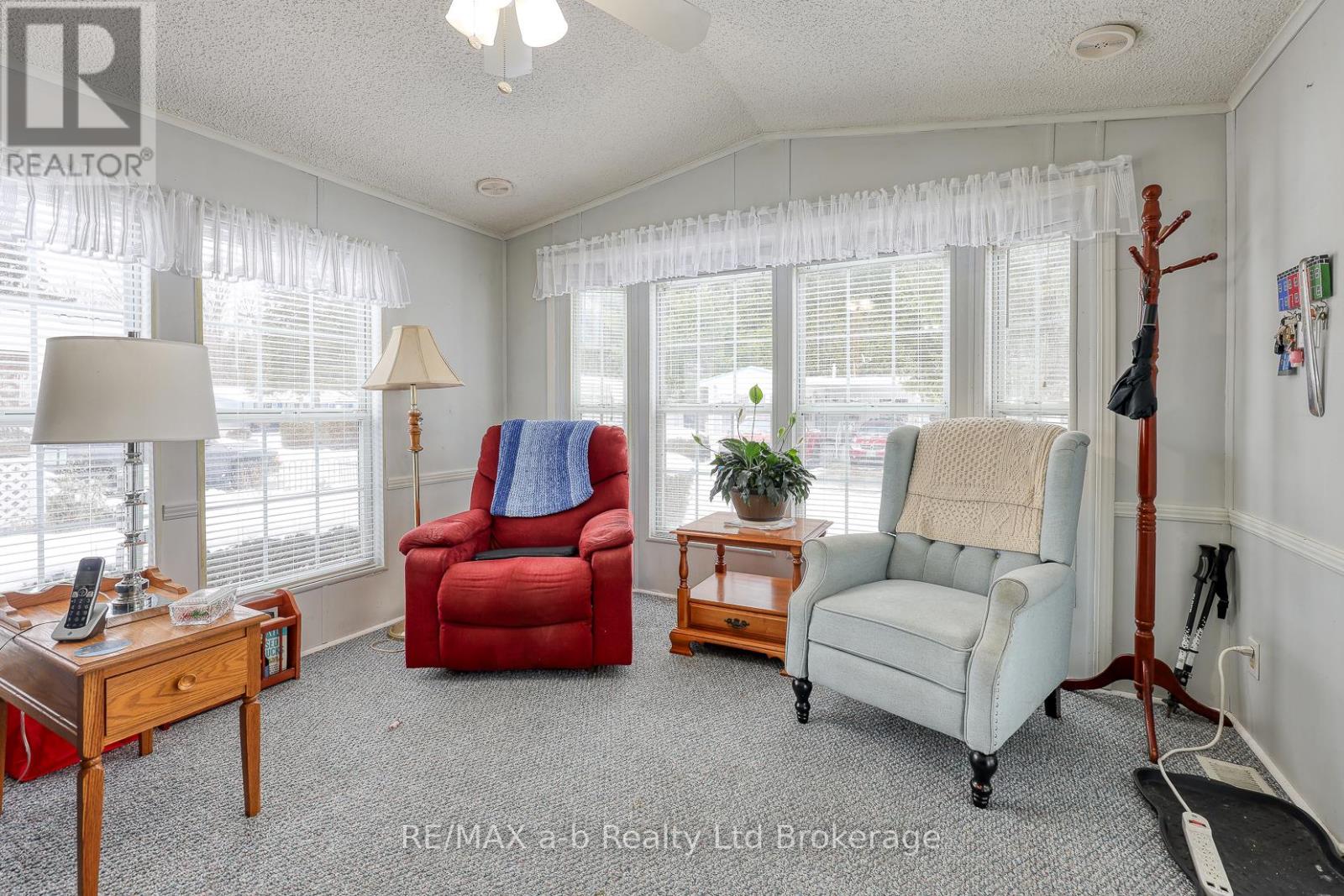 33 Linda Lane - 592968 County Road 13 Road, Norwich, Ontario  N0J 1P0 - Photo 6 - X12599634