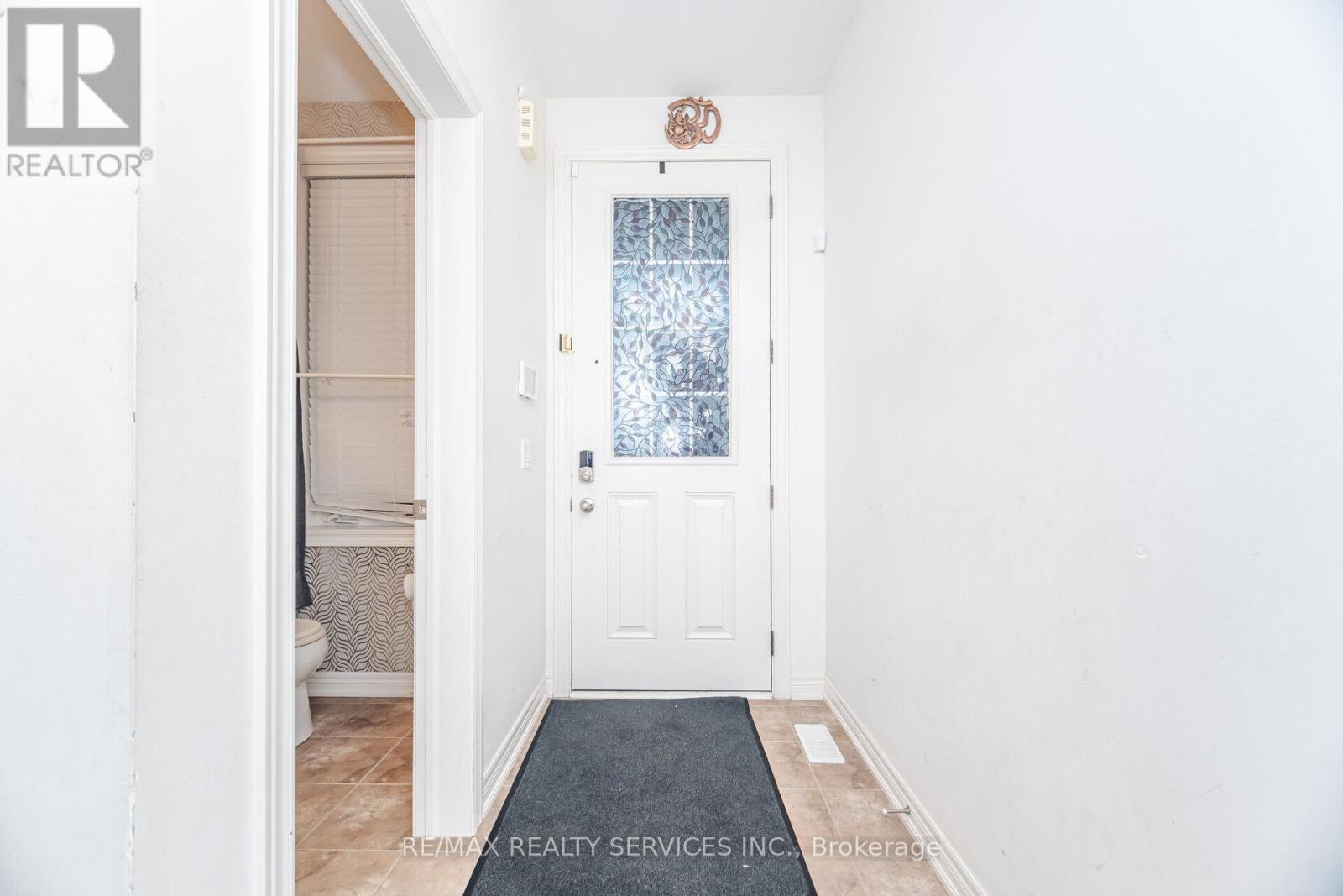 7 Dufay Road, Brampton, Ontario  L7A 4A1 - Photo 3 - W12599078